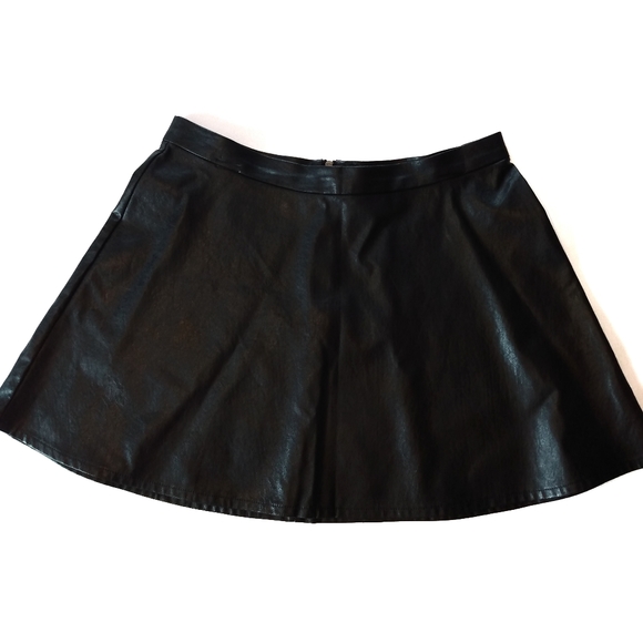 American Eagle Outfitters Dresses & Skirts - 3/$20 AEO Black Pleather Skirt- Size 12